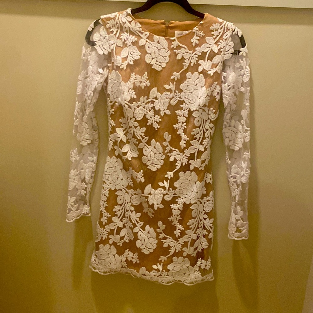 XS Dress the Population Women's Grace Long Sleeve Sequin Lace Mini Dress